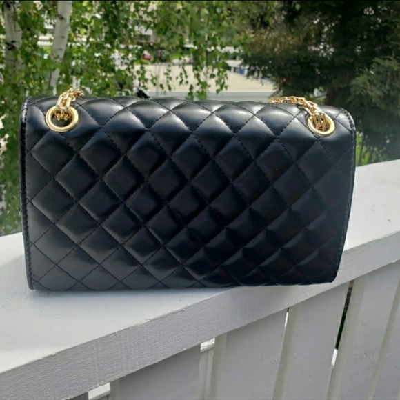 Black Quilted Crossbody Bag Gold Chain Large - Picture 6 of 12